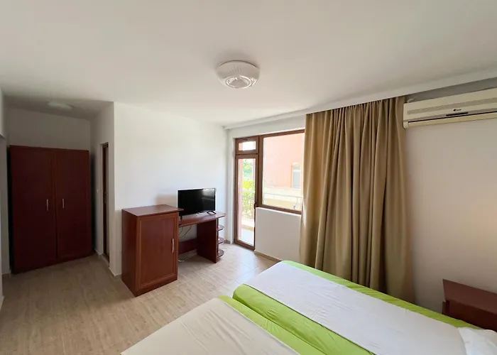 Affittacamere теодора 2*